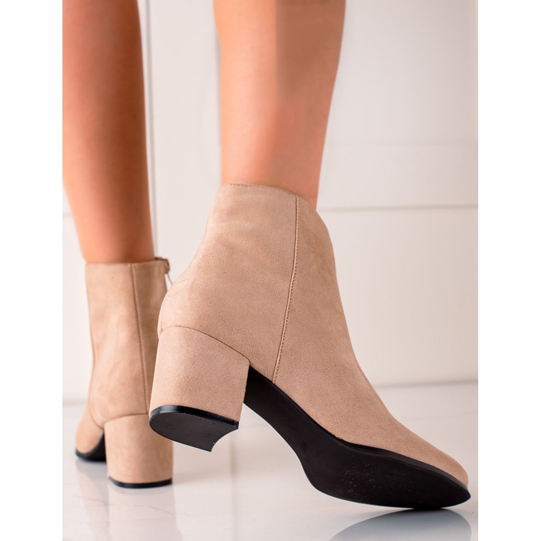Lovery Suede Beige Boots 2 Lovery Suede Beige Boots 2