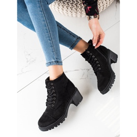 TRENDI Comfortable Lace Up Boots black 1