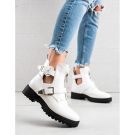 Bestelle White Fashion Workers 1