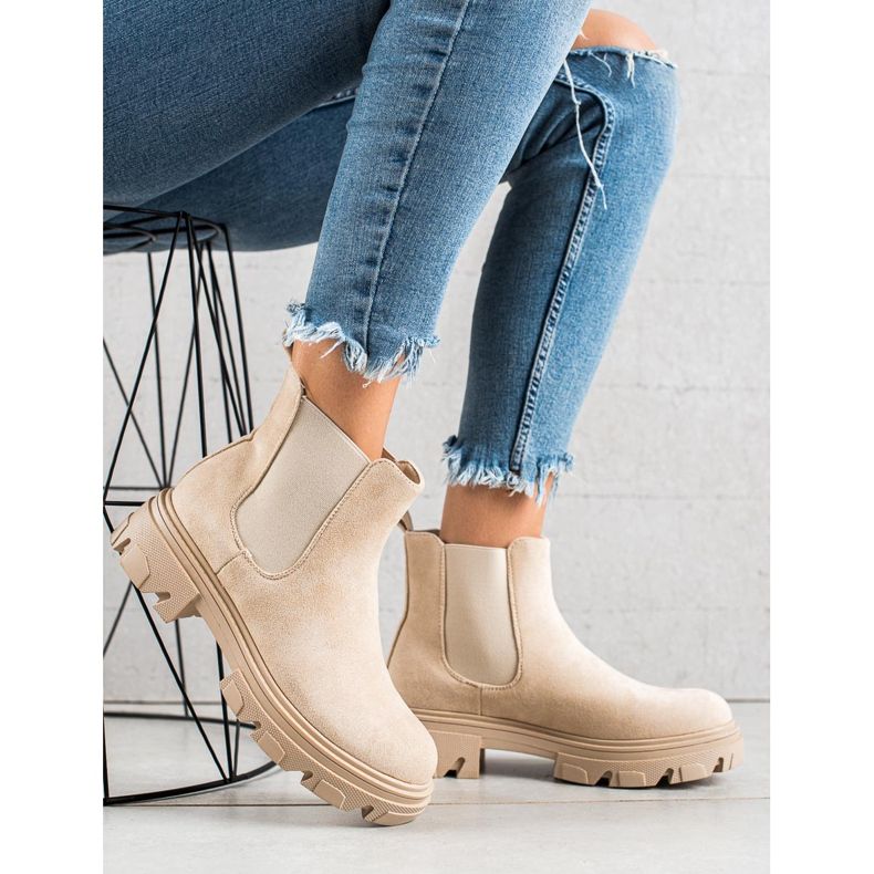 TRENDI Suede Chelsea Boots On The Platform beige 1