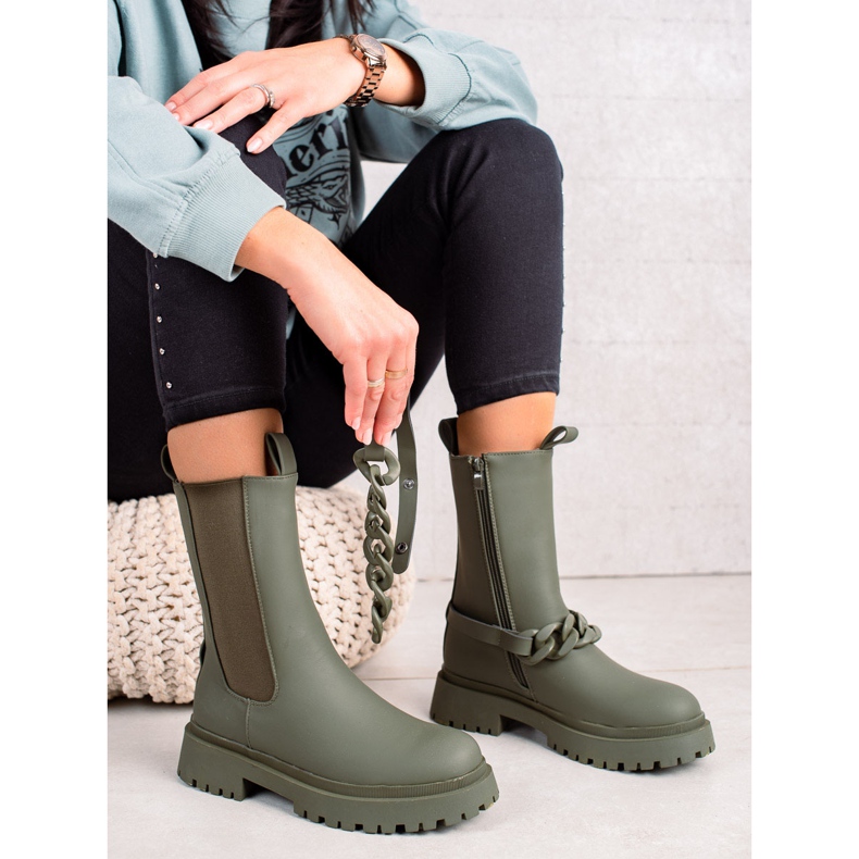 TRENDI Green Workers With A Decorative Strip 1