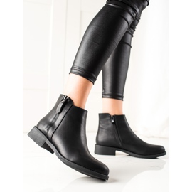 Lovery Black Booties On A Zipper 1