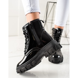 Sergio Todzi Black Trappers On The Platform 1