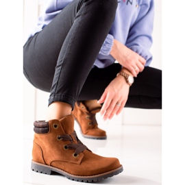 TRENDI Suede Traper Boots brown 1