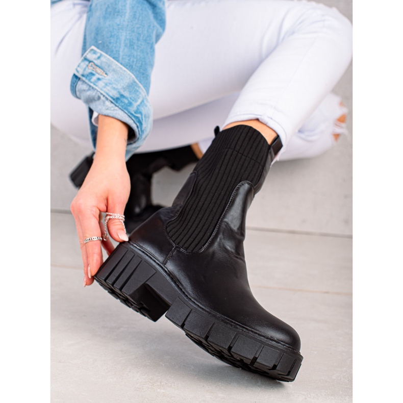 Laura Mode Slip-on Chelsea Boots On The Platform black 1