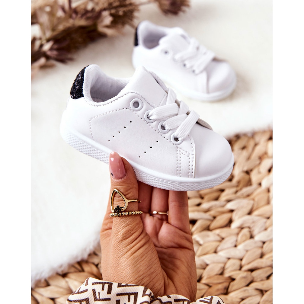 WUIWUIYU Boys Girls White Cheer Shoes Lace Up School Cheerleading  Competition Dance Sports Sneakers Shoe 12.5 Little Kid White