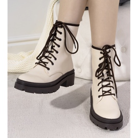 Beige insulated boots on a thick Dena sole 1