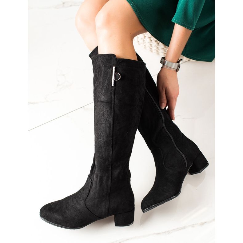 TRENDI Comfortable black boots 1