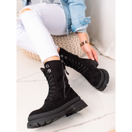 Bona Black insulated workers 1