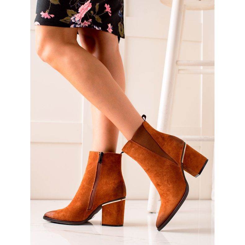 W. Potocki Boots On A Wide Potocki Post brown 1