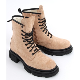 Dazy Beige suede workers 1