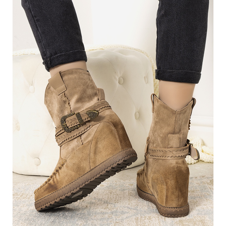 Women's beige insulated boots in the style of boho Hanson 1