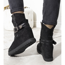 Black women's insulated boots in the style of boho Hanson 1