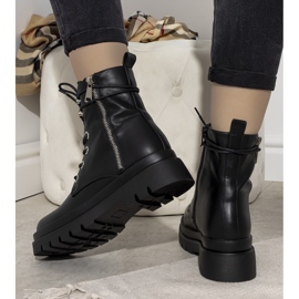 Black Hillman insulated women's boots 2 Black Hillman insulated women's boots 2