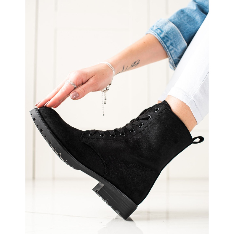 Bestelle Suede Trappers black 1