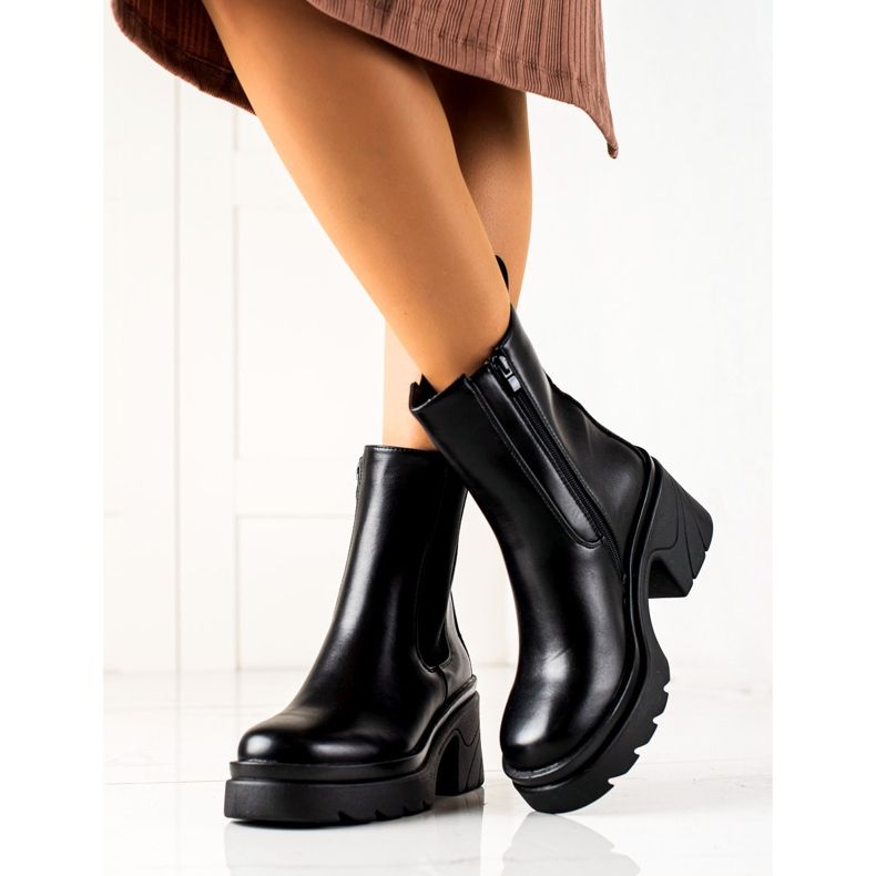 TRENDI Boots On Beige Platform black 1
