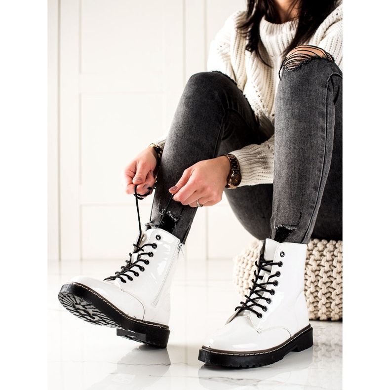 TRENDI White insulated boots 2 TRENDI White insulated boots 2