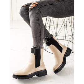 TRENDI Fashionable Chelsea boots beige black 1 TRENDI Fashionable Chelsea boots beige black 1