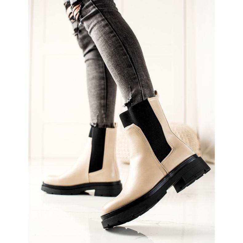 TRENDI Fashionable Chelsea boots beige black 2 TRENDI Fashionable Chelsea boots beige black 2