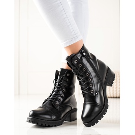 TRENDI Flat Heel Boots black 1