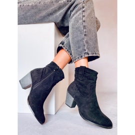 Bedd Black high-heeled ankle boots 1