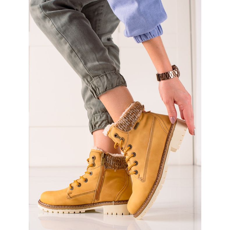 Goodin Mustard Trappers yellow 2