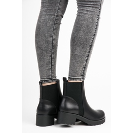 Groto Gogo Black Chelsea Boots On The Platform 2 Groto Gogo Black Chelsea Boots On The Platform 2