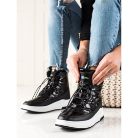 TRENDI Fashionable Shiny Snow Boots black 1 TRENDI Fashionable Shiny Snow Boots black 1