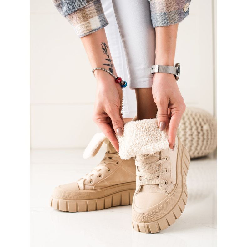 TRENDI Boots, Sneakers With Sheepskin beige 1