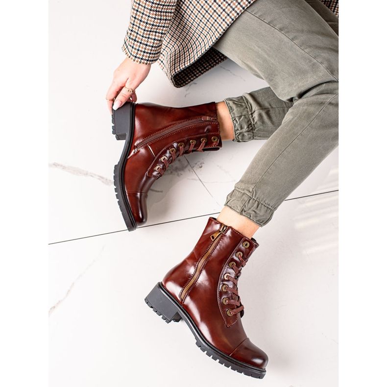 Super Mode Brown Boots With Decorative Zipper 1