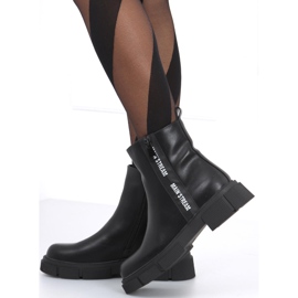 Qual Black women's boots 1