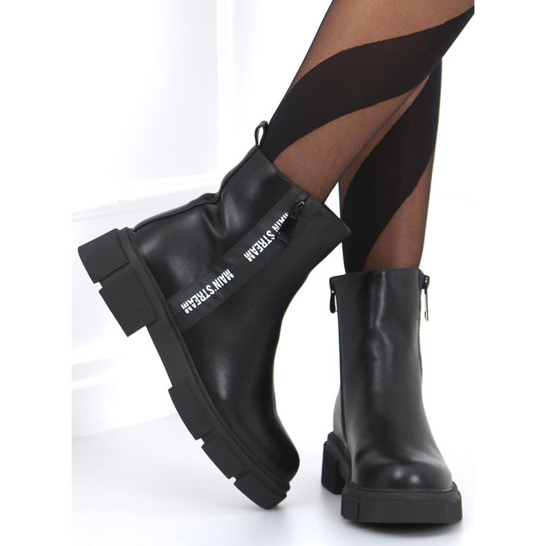 Qual Black women's boots 2