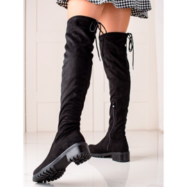 Kayla Classic Black Musketeers 1