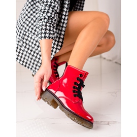 Evento Red lacquered boots 1