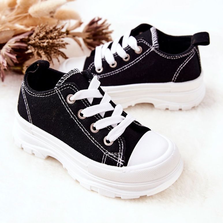 FR1 Children's Sneakers On The Black-White Travel Time Platform 2