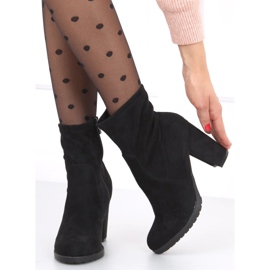 High-heeled boots from Dani Black 2