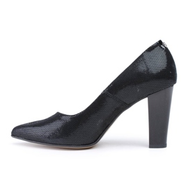 Marco Shoes Black pumps made of polished chamois leather 1