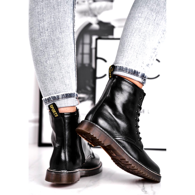 EVE Women's Boots Lacquered Trappers Boots Black Marita 3