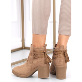 Alva Camel rubber heel boots beige 2