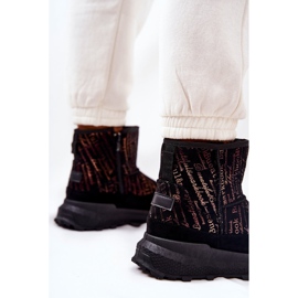 PE1 Warm Snow Boots With Black Freesia Print 2