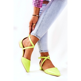 WS1 Patent Pumps On Low Heels Neon Yellow Giovanna green 2