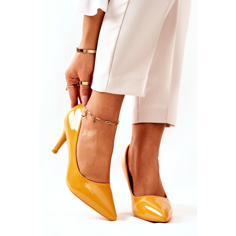 WS1 Lacquered Classic Pumps Stilettos Yellow Elinne 2