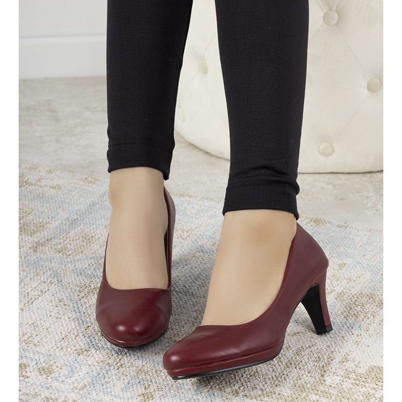Burgundy pumps on a Fink leather heel black 2