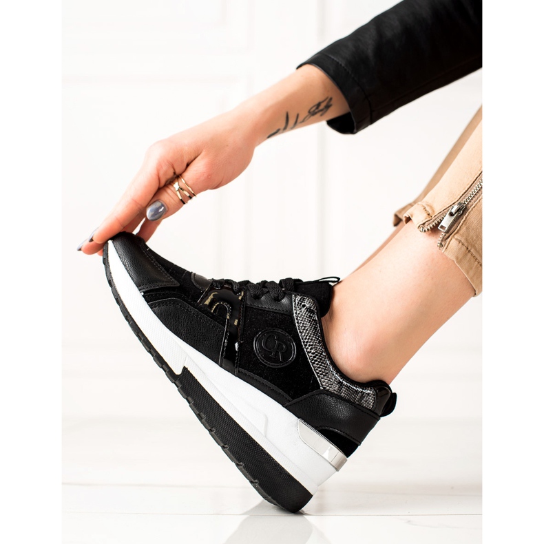 TRENDI Black Sneakers 2