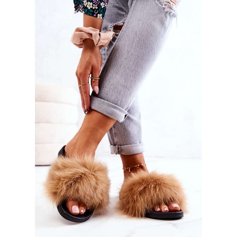 PG2 Camel Naturimo Natural Fur Slippers brown black 1 PG2 Camel Naturimo Natural Fur Slippers brown black 1