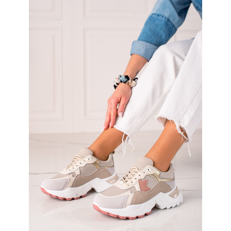 Sweet Shoes Fashionable Sneakers beige black 1 Sweet Shoes Fashionable Sneakers beige black 1