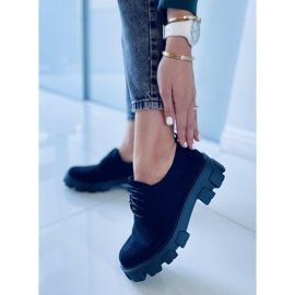 Shoes on a thick Apoll Black sole 1