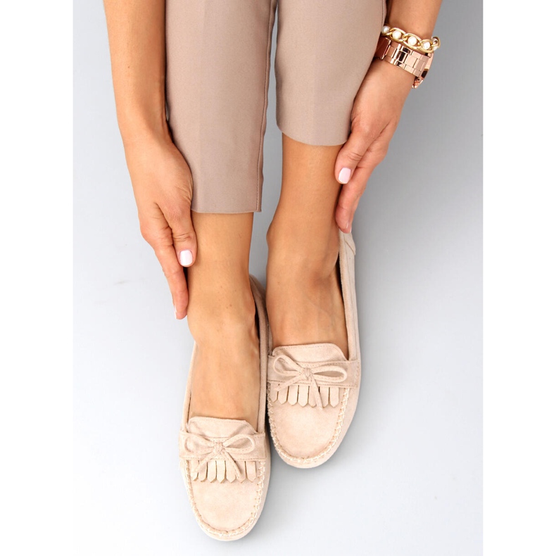 Women's Quest Beige loafers 2