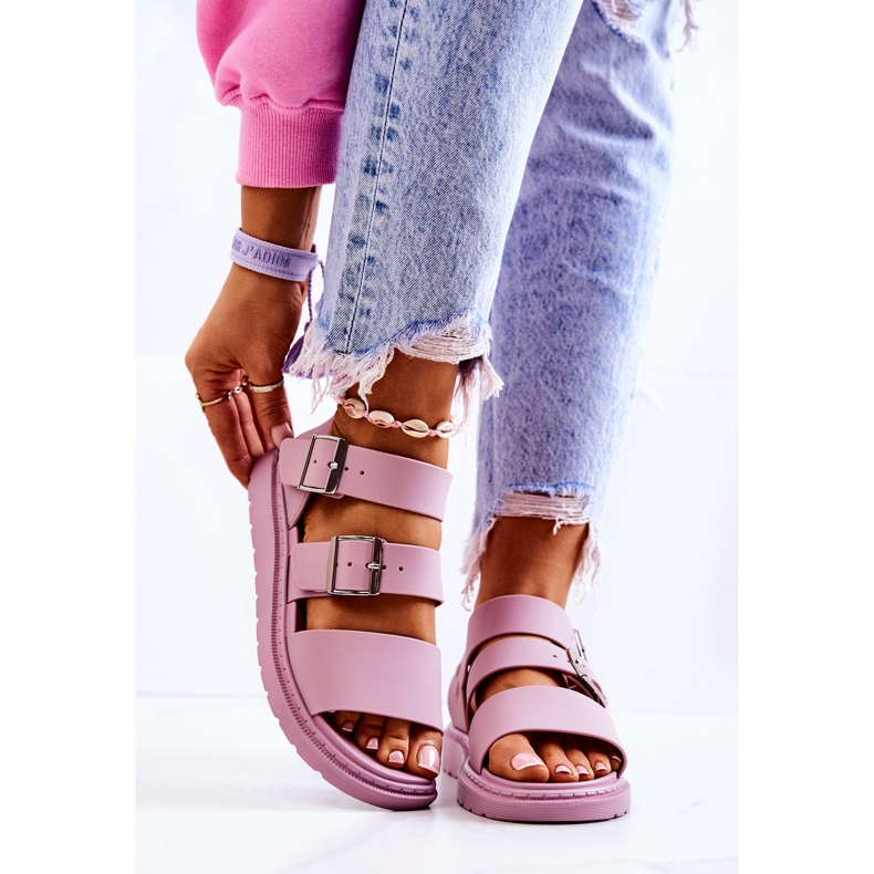 FM1 Reese's Purple Buckle Sandals violet 2