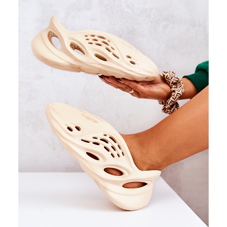 PS1 Lightweight Sport Foam Shoes Beige On The Wave 2